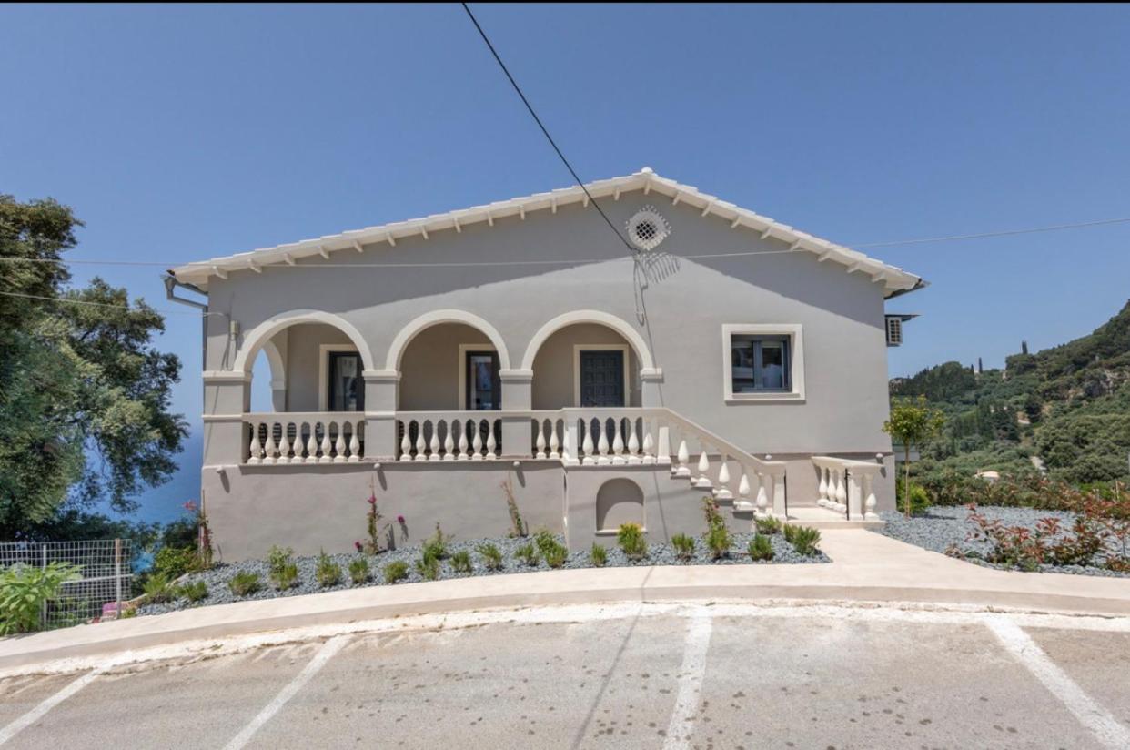 Irida Sunset Villa Pentati Exterior photo